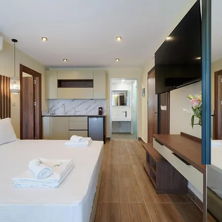 Brothers Seaview 公寓式酒店 4*