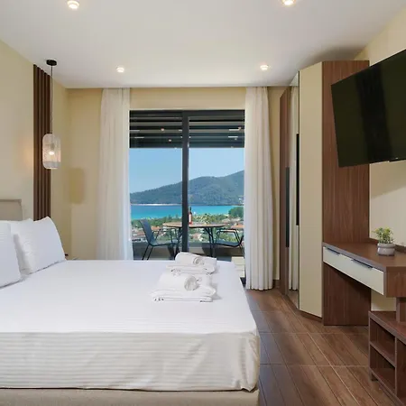 Brothers Seaview Apartahotel 4*